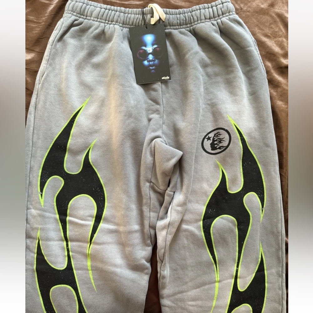 Hellstar Grey Flame Sweatpants Sweatpants Size L- Brand NEW